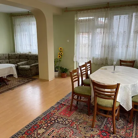 къща бети самостоятелни с двор край пловдив *